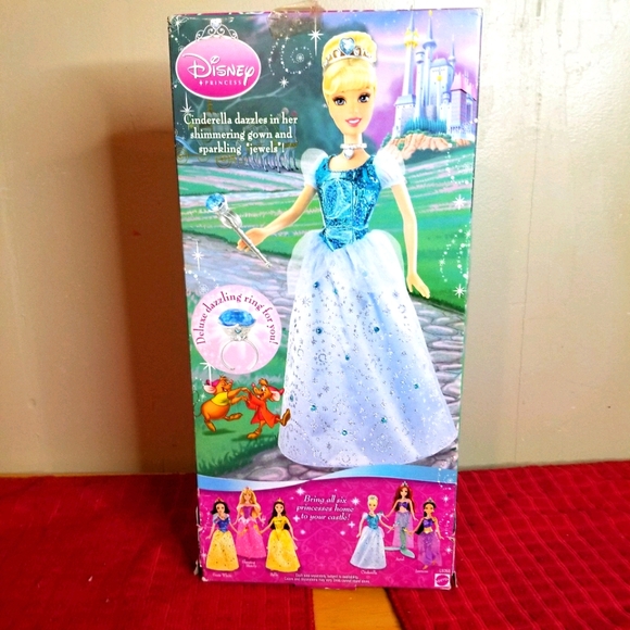 Disney Princess Cinderella - Picture 2 of 2